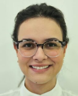 foto-profissional-clinica-ichiban-londrina-dra-marcela-endodontia